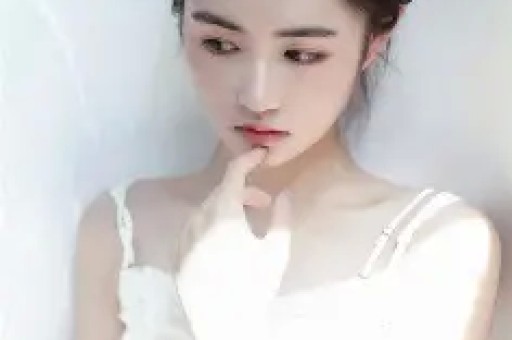 连上5次春晚私下和恩师同居多年怀孕后被骗流产现57岁单身